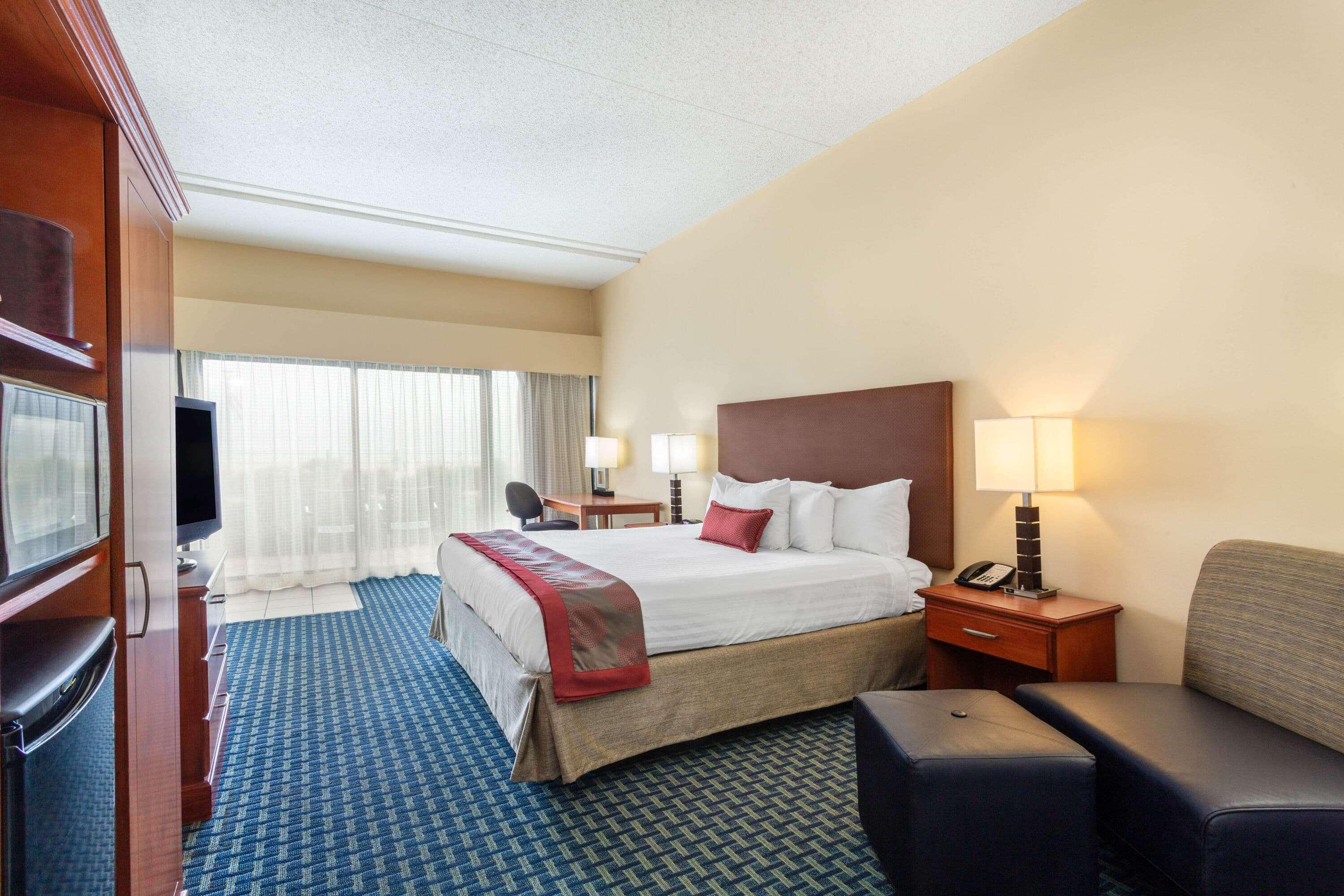 Ramada Plaza By Wyndham Virginia Beach Oceanfront Kültér fotó